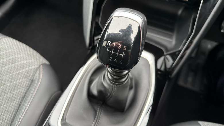 Peugeot 208 1.2 PureTech 100 Allure 5dr Petrol Hatchback